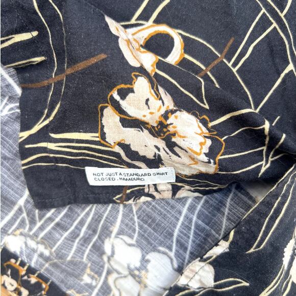 Closed | Men's Short Sleeved Button Down Shirt Hawaiian Motif Black Size Small - Picture 4 of 8